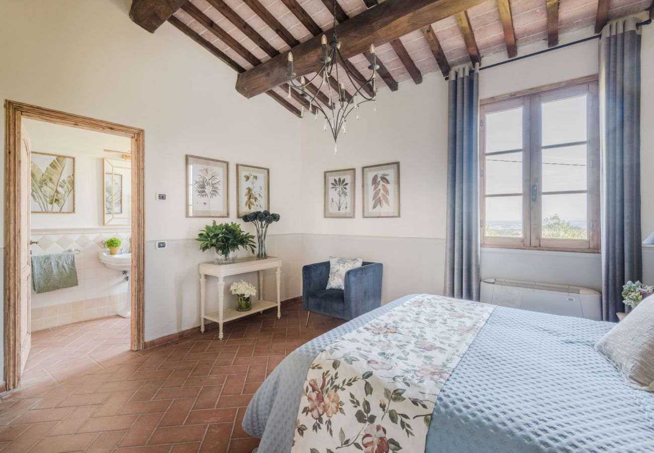 Villa a San Miniato - Villa San Miniato Corniano: Iconic 5 Bedrooms Farmhouse with Pool Villa a San Miniato - Villa San Miniato Corniano: Iconic 5 Bedrooms Farmhouse with Pool