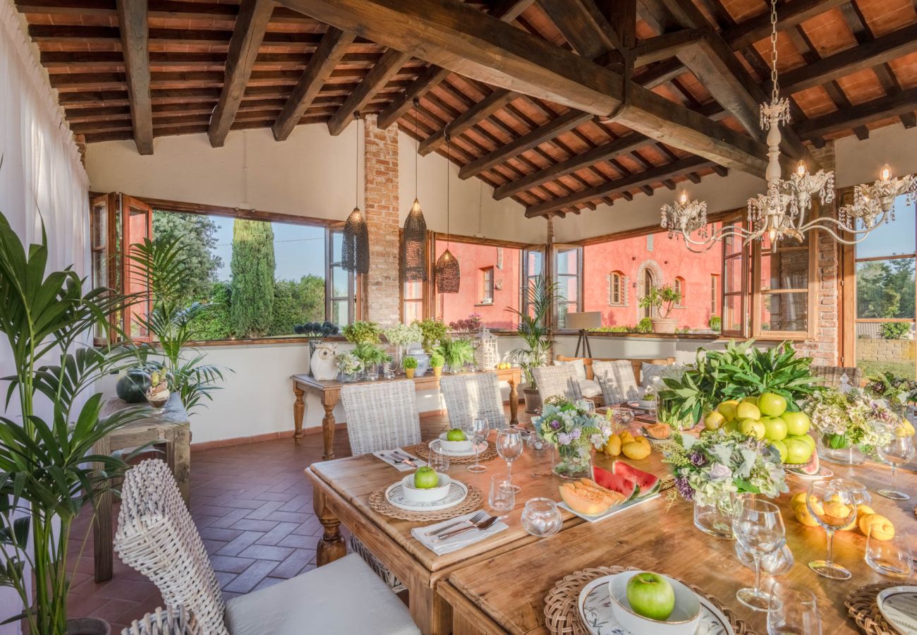Villa a San Miniato - Villa San Miniato Corniano: Iconic 5 Bedrooms Farmhouse with Pool Villa a San Miniato - Villa San Miniato Corniano: Iconic 5 Bedrooms Farmhouse with Pool
