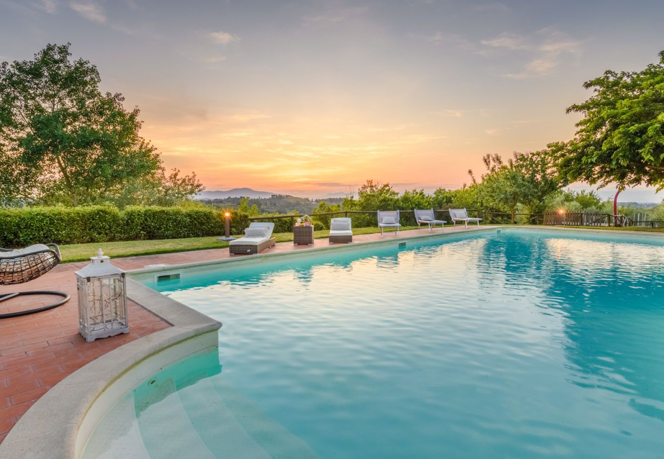 Villa a San Miniato - Villa San Miniato Corniano: Iconic 5 Bedrooms Farmhouse with Pool Villa a San Miniato - Villa San Miniato Corniano: Iconic 5 Bedrooms Farmhouse with Pool