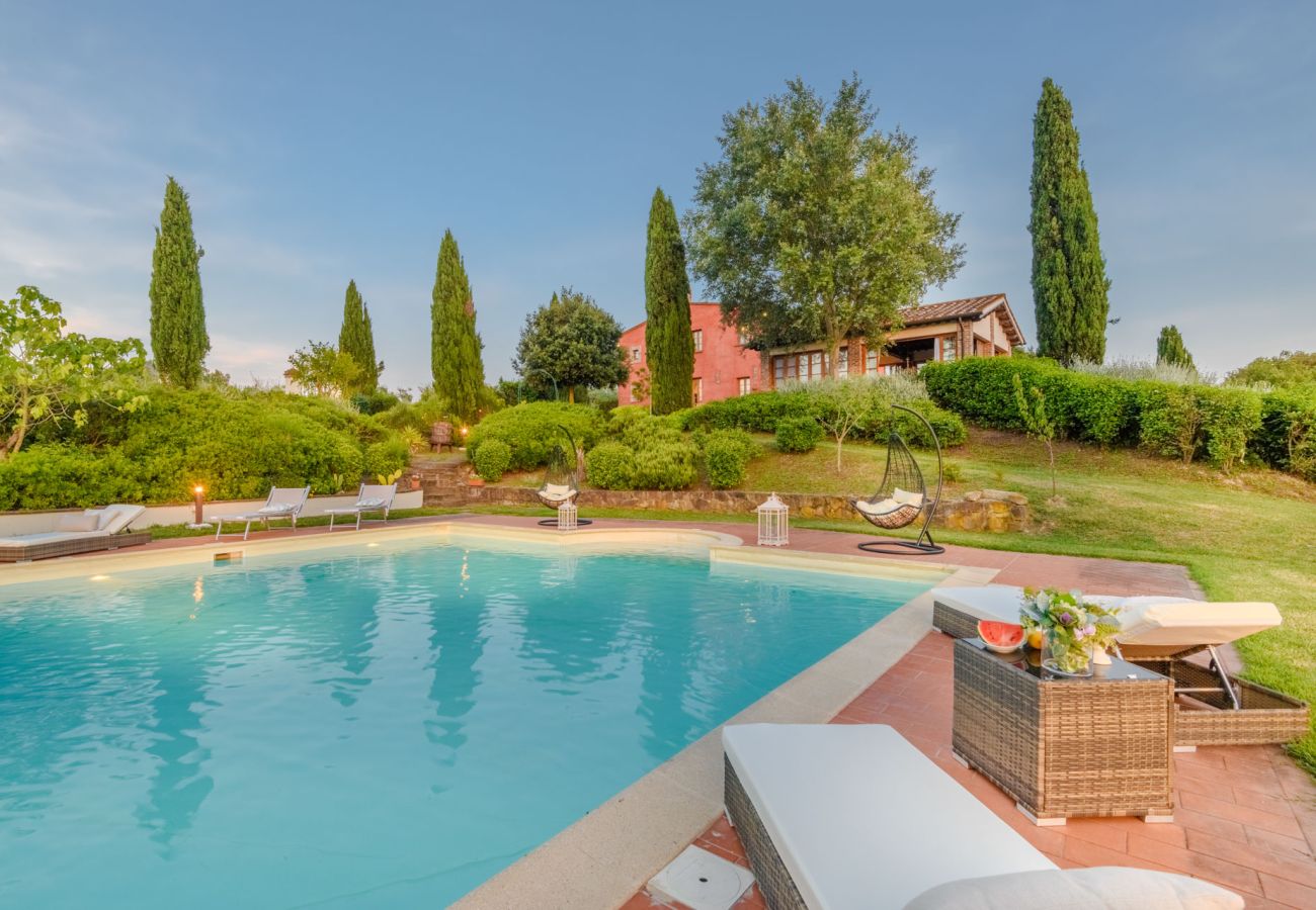 Villa a San Miniato - Villa San Miniato Corniano: Iconic 5 Bedrooms Farmhouse with Pool Villa a San Miniato - Villa San Miniato Corniano: Iconic 5 Bedrooms Farmhouse with Pool