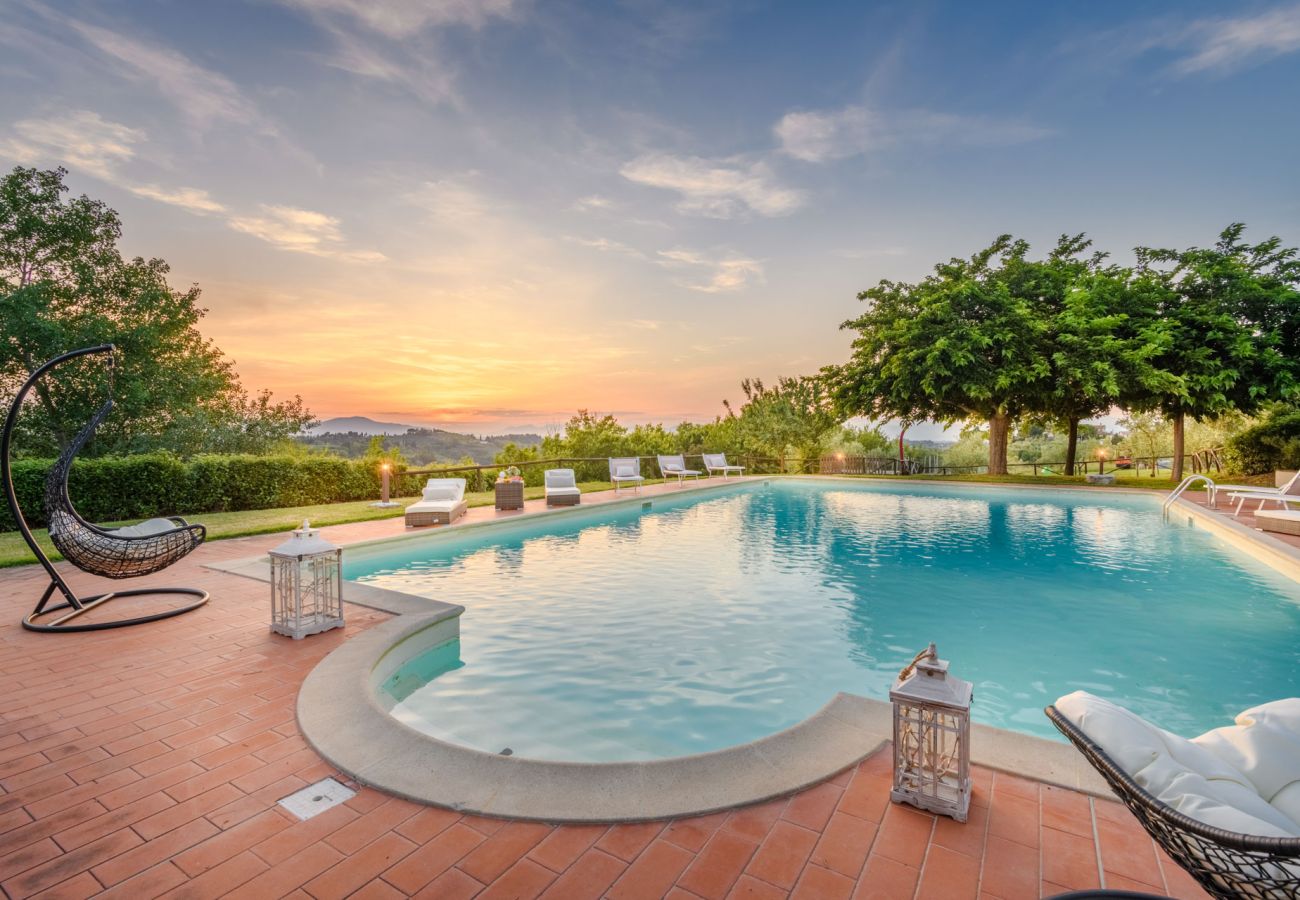 Villa a San Miniato - Villa San Miniato Corniano: Iconic 5 Bedrooms Farmhouse with Pool Villa a San Miniato - Villa San Miniato Corniano: Iconic 5 Bedrooms Farmhouse with Pool