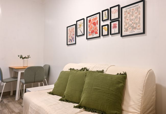  a Madrid - Coqueto apartamento de dos dormitorios en la Av. Albufera