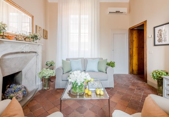 Appartamento a Lucca - Smart apartment with view in a central Lucca location Appartamento a Lucca - Smart apartment with view in a central Lucca location