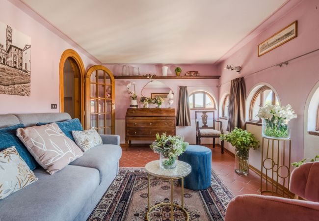 Appartamento a Lucca - Panoramic penthouse with views and elevator in Lucca Appartamento a Lucca - Panoramic penthouse with views and elevator in Lucca