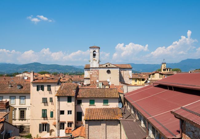 Appartamento a Lucca - Panoramic penthouse with views and elevator in Lucca Appartamento a Lucca - Panoramic penthouse with views and elevator in Lucca