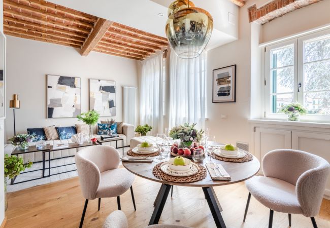 Appartamento a Lucca - Contemporary 2 Bedrooms 2 Bathrooms Apartment Appartamento a Lucca - Contemporary 2 Bedrooms 2 Bathrooms Apartment