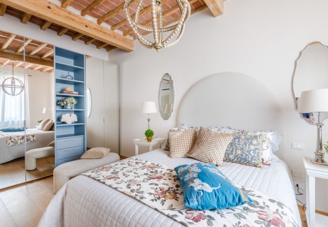 Appartamento a Lucca - Contemporary 2 Bedrooms 2 Bathrooms Apartment Appartamento a Lucca - Contemporary 2 Bedrooms 2 Bathrooms Apartment