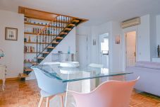 Appartamento a Madrid -  Dúplex Ático con Espectaculares Vistas al Parque en Tetuán