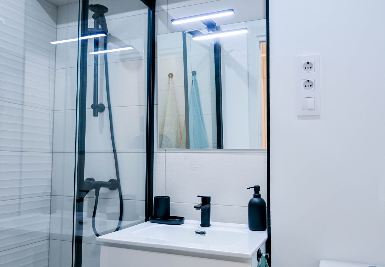 Appartamento a Madrid - Apartamento Moderno en Acacias con Excelente Ubicación en el Centro de Madrid Temporal  Appartamento a Madrid - Apartamento Moderno en Acacias con Excelente Ubicación en el Centro de Madrid Temporal