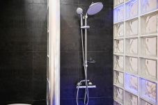 Appartamento a Madrid - Moderno y Elegante piso en Argüelles con 2 Suites y Vestidor – Ideal para Familias 