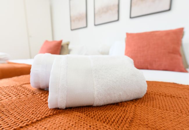 Appartamento a Madrid - Charmartin 4 Torres: 2 dormitorios ideal para familias y viajeros de negocios .Temporal Appartamento a Madrid - Charmartin 4 Torres: 2 dormitorios ideal para familias y viajeros de negocios .Temporal