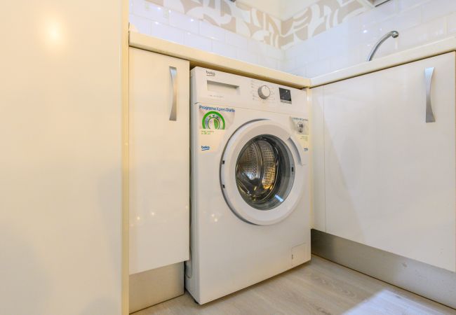 Appartamento a Madrid - Acogedor piso de 1 dormitorio a poco metros del centro de la Ciudad .Temporal Appartamento a Madrid - Acogedor piso de 1 dormitorio a poco metros del centro de la Ciudad .Temporal