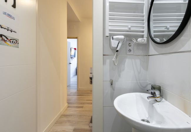 Affitto per camere a Madrid - Berlín: habitación con comodidad y zonas compartidas Gran Vía-Madrid.Temporal Affitto per camere a Madrid - Berlín: habitación con comodidad y zonas compartidas Gran Vía-Madrid.Temporal