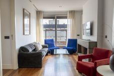 Appartamento a Madrid - Dúplex de 3 Dormitorios – Amplio, Luminoso cerca del Paseo de la Castellana 