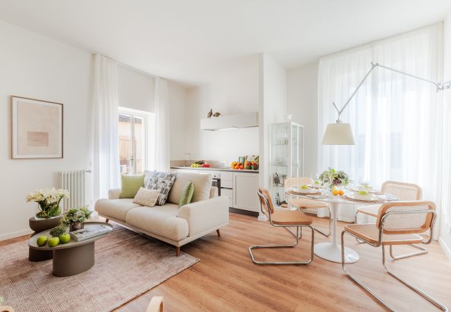  a Lucca - Modern Elegance inside Lucca Walls – with Terrace