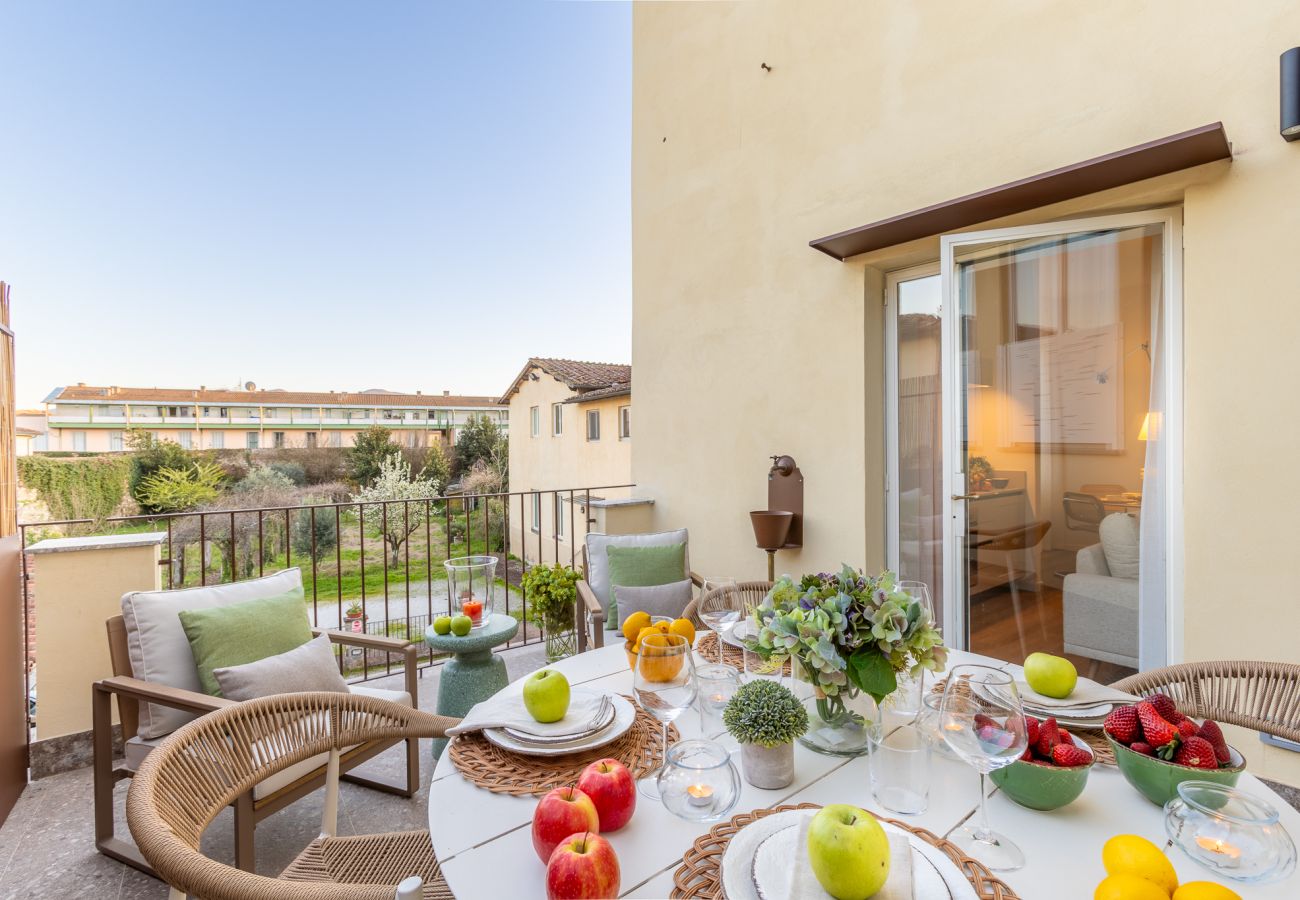Appartamento a Lucca - Modern Elegance inside Lucca Walls – with Terrace Appartamento a Lucca - Modern Elegance inside Lucca Walls – with Terrace