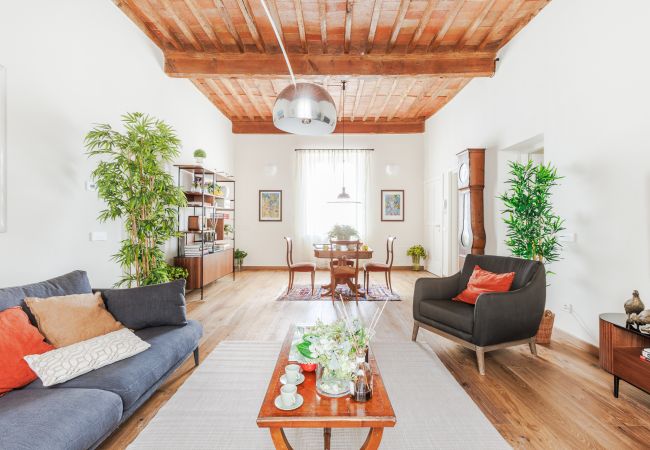 Appartamento a Lucca - Historic and Contemporary 3 Bedrooms inside Lucca Appartamento a Lucca - Historic and Contemporary 3 Bedrooms inside Lucca