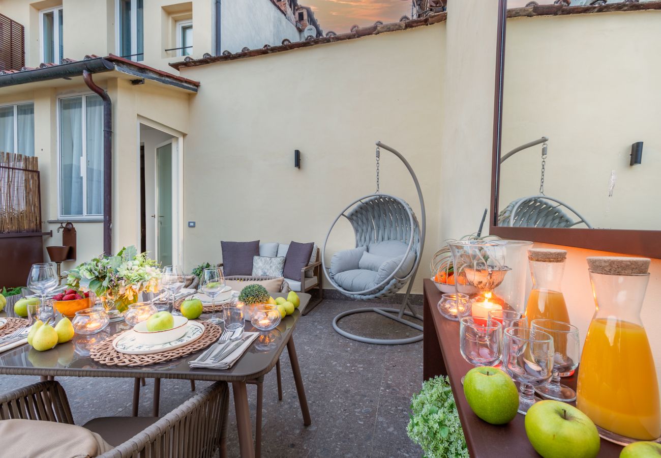 Appartamento a Lucca - Smart Apartment with Terrace and elevator in Lucca Appartamento a Lucca - Smart Apartment with Terrace and elevator in Lucca