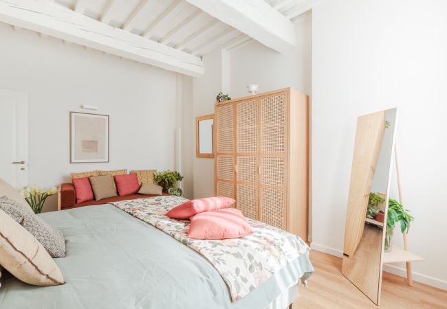 Appartamento a Lucca - 2 Bedrooms Apartment with Elevator in a Smart Location Appartamento a Lucca - 2 Bedrooms Apartment with Elevator in a Smart Location