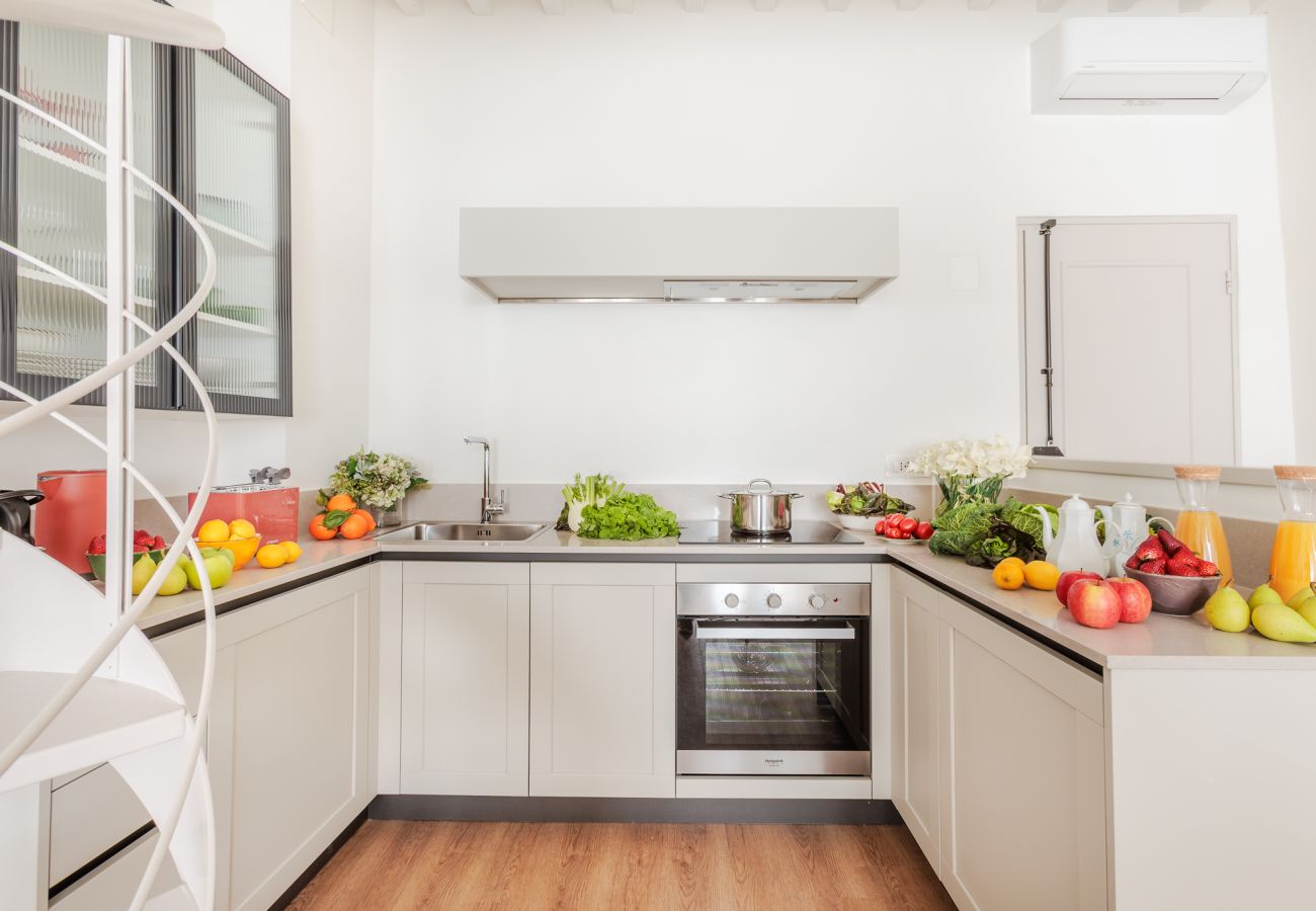 Appartamento a Lucca - 2 Bedrooms Apartment with Elevator in a Smart Location Appartamento a Lucca - 2 Bedrooms Apartment with Elevator in a Smart Location