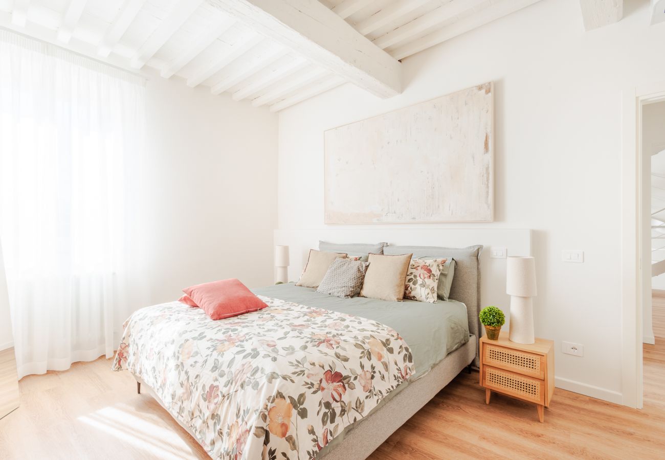Appartamento a Lucca - 2 Bedrooms Apartment with Elevator in a Smart Location Appartamento a Lucca - 2 Bedrooms Apartment with Elevator in a Smart Location