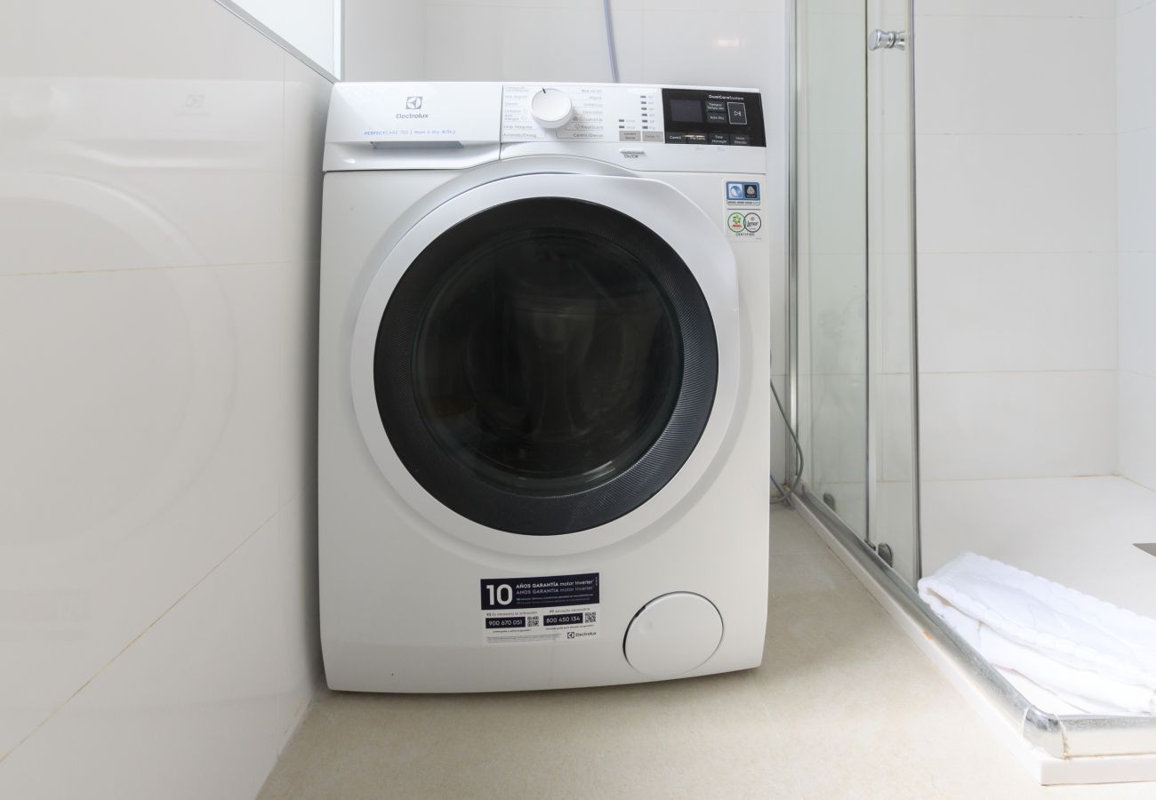 Appartamento a Madrid - Alquiler Mensual en Madrid – Piso moderno de 1 dormitorio. Temporal  Appartamento a Madrid - Alquiler Mensual en Madrid – Piso moderno de 1 dormitorio. Temporal