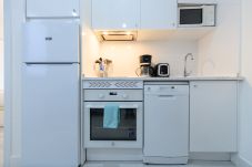 Appartamento a Madrid - Alquiler Mensual en Madrid – Piso moderno de 1 dormitorio