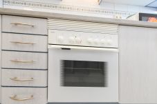 Appartamento a Madrid - Piso de dos dormitorios-Terraza y balcón en Madrid