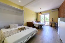 Studio a Madrid - Estudio con balcón – Todo lo que necesitas para una estancia perfecta en Madrid