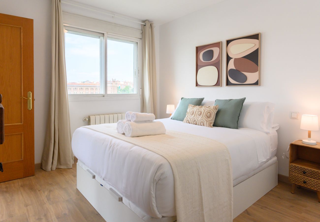 Appartamento a Madrid - Piso moderno de 1 dormitorio con ventanales y sofá cama para invitados en Madrid.Temporal  Appartamento a Madrid - Piso moderno de 1 dormitorio con ventanales y sofá cama para invitados en Madrid.Temporal