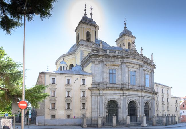 Appartamento a Madrid - Piso de 2 dormitorios en pleno centro de Madrid: ubicación y comodidad Appartamento a Madrid - Piso de 2 dormitorios en pleno centro de Madrid: ubicación y comodidad