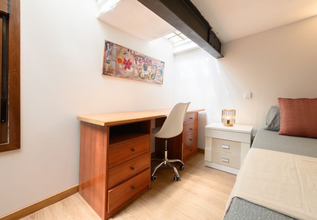 Appartamento a Madrid - Dúplex Moderno con 2 Dormitorios, Cocina Equipada – Confort y Estilo.Temporal Appartamento a Madrid - Dúplex Moderno con 2 Dormitorios, Cocina Equipada – Confort y Estilo.Temporal