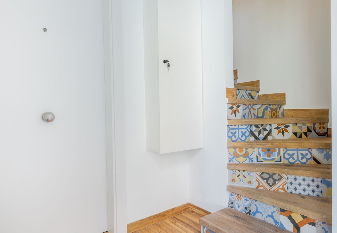 Apartment in Barcelona - Renovated 2 bedrooms flat in central Gracia Apartment in Barcelona - Renovated 2 bedrooms flat in central Gracia