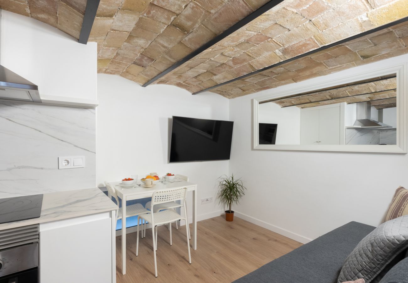 Apartment in Barcelona - Renovated 2 bedrooms flat in central Gracia Apartment in Barcelona - Renovated 2 bedrooms flat in central Gracia