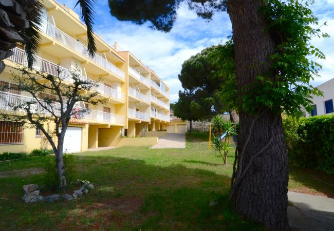 Apartamento em L'Escala - APARTAMENTO RIELLS DE MAR A5 2D