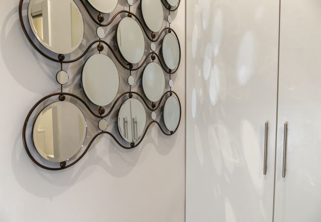 Apartamento em Madrid - Modern Madrid Downtown Puerta Del Sol M (PRE2B) Apartamento em Madrid - Modern Madrid Downtown Puerta Del Sol M (PRE2B)