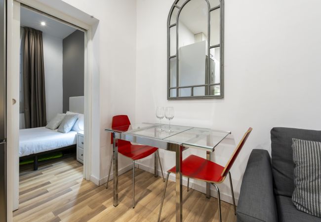 Apartamento em Madrid - Modern Madrid Downtown Puerta Del Sol M (PRE2B) Apartamento em Madrid - Modern Madrid Downtown Puerta Del Sol M (PRE2B)