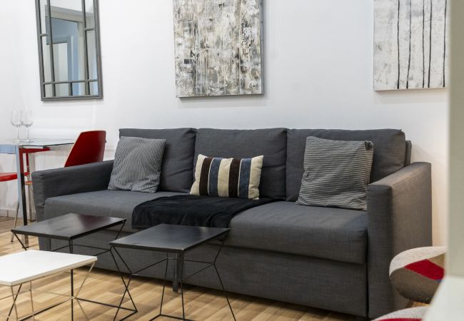 Apartamento em Madrid - Modern Madrid Downtown Puerta Del Sol M (PRE2B) Apartamento em Madrid - Modern Madrid Downtown Puerta Del Sol M (PRE2B)