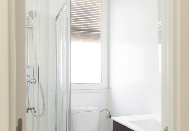 Apartamento em Madrid - Madrid Downtown Retiro-Puerta de Alcala M (LDR28) Apartamento em Madrid - Madrid Downtown Retiro-Puerta de Alcala M (LDR28)