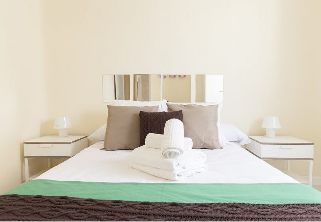 Apartamento em Madrid - Madrid Downtown Retiro-Puerta de Alcala M (LDR28) Apartamento em Madrid - Madrid Downtown Retiro-Puerta de Alcala M (LDR28)