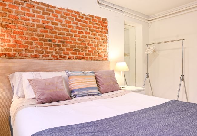 Apartamento em Madrid - GARDEN House Downtown MADRID CENTRO-IFEMA-AEROPUERTO. 2 ROOMS 6 PAX GARDEN Apartamento em Madrid - GARDEN House Downtown MADRID CENTRO-IFEMA-AEROPUERTO. 2 ROOMS 6 PAX GARDEN