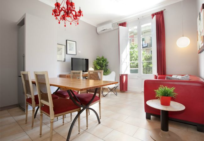 Apartamento em Barcelona - SANT ANTONI, aluguel de temporada agradável, silencioso e central em Barcelona Apartamento em Barcelona - SANT ANTONI, aluguel de temporada agradável, silencioso e central em Barcelona