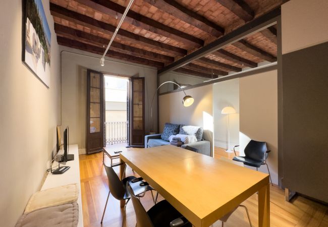 Apartamento em Barcelona - GRACIA DREAM, muito bom apartamento restaurado em Barcelona centro, Gracia