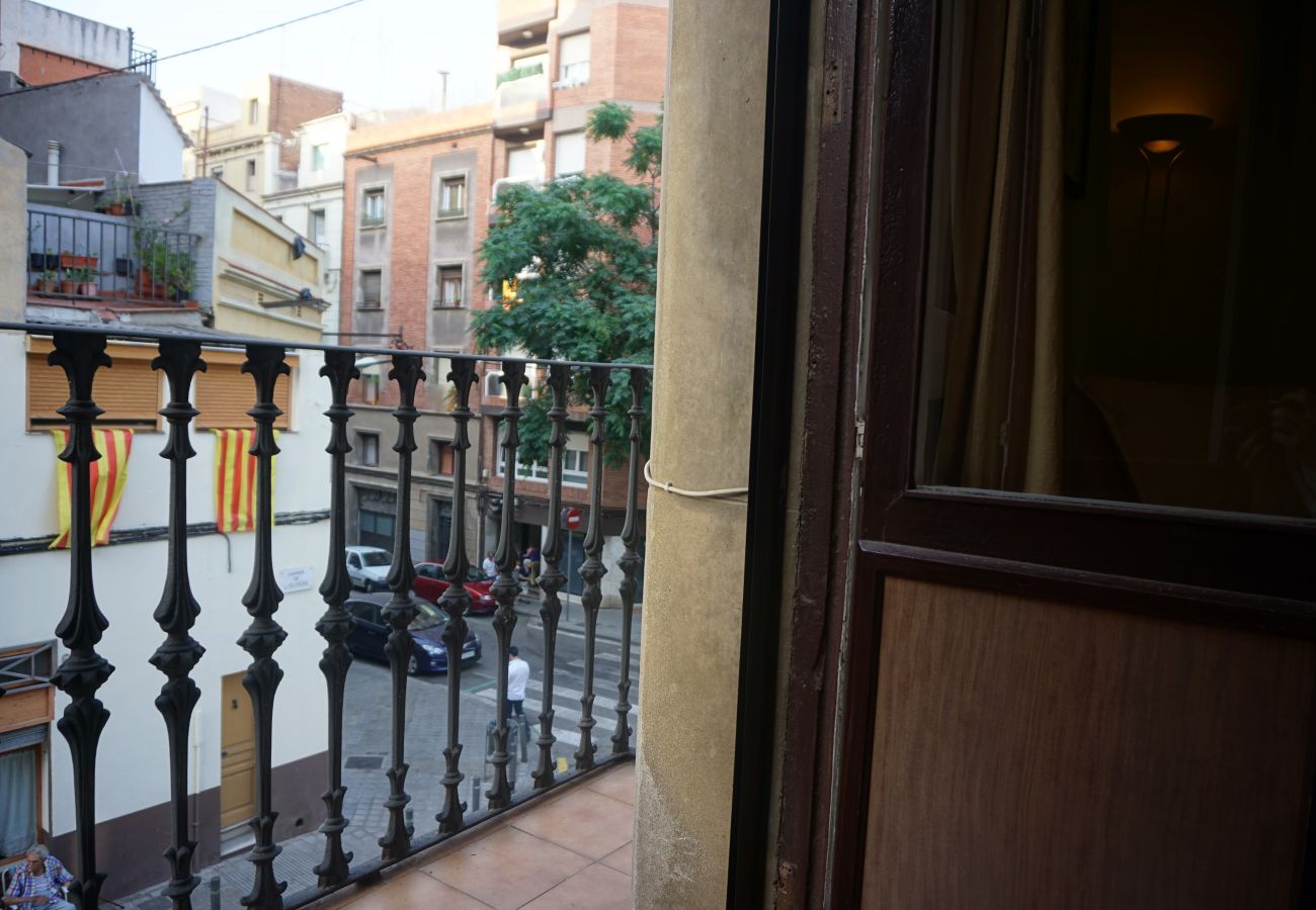 Apartamento em Barcelona - PLAZA ESPAÑA & MONTJUÏC, apartamento fofo para alugar por dias no centro de Barcelona Apartamento em Barcelona - PLAZA ESPAÑA & MONTJUÏC, apartamento fofo para alugar por dias no centro de Barcelona