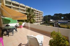 Apartamento em Salou - Catalunya 12:Terraza 60m2-Cerca playas-Centro Salou-Piscinas,deportes,juegos-Wifi,ropa incluidos