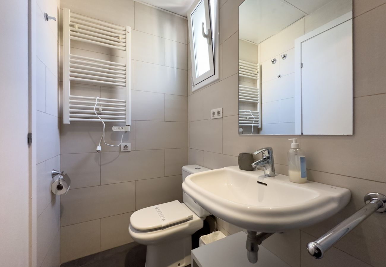 Apartamento em Barcelona - Apartamento restaurado, elegante e ensolarado para alugar no centro de Barcelona, Gracia. Apartamento em Barcelona - Apartamento restaurado, elegante e ensolarado para alugar no centro de Barcelona, Gracia.