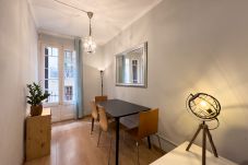 Apartamento em Barcelona - Apartamento bonito, tranquilo para alugar no centro de Barcelona, Gracia