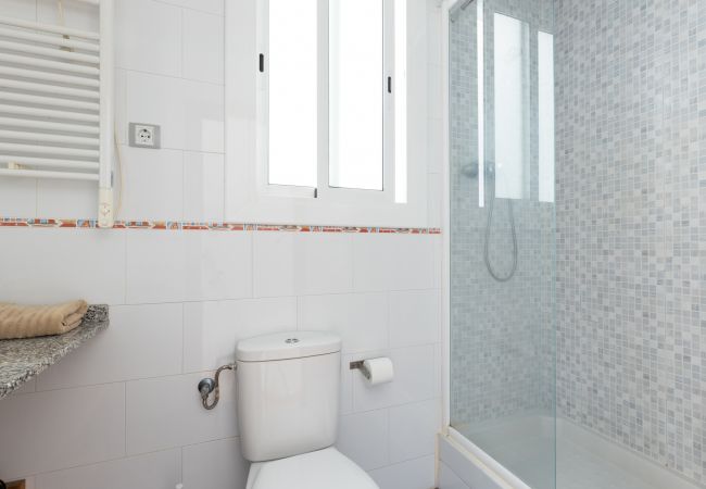 Apartamento em Barcelona - Bonito apartamento restaurado para alugar com terraço privado no centro de Barcelona, Gracia Apartamento em Barcelona - Bonito apartamento restaurado para alugar com terraço privado no centro de Barcelona, Gracia