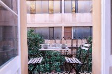 Apartamento em Barcelona - GRACIA SANT AGUSTÍ, apartamento de 3 quartos para alugar por dia em Barcelona, Gracia