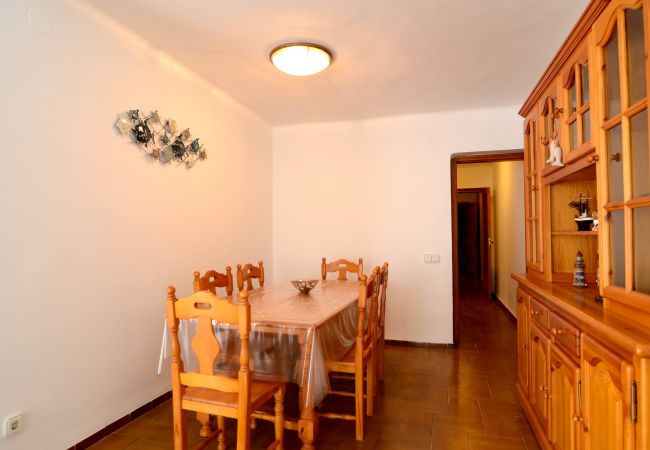 Apartamento em L'Escala - PUIG SUREDA 13 - 1C Apartamento em L'Escala - PUIG SUREDA 13 - 1C